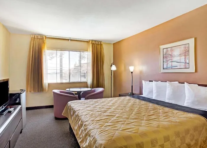 Howard Johnson By Wyndham South Lake Tahoe